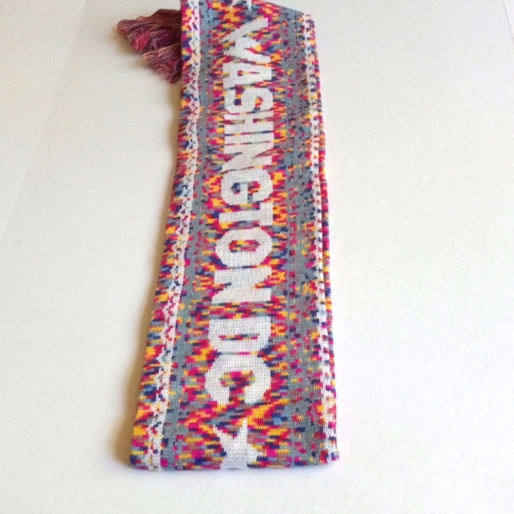 ROBIN RUTH WASHINGTON DC SCARF - Picture 4 of 4